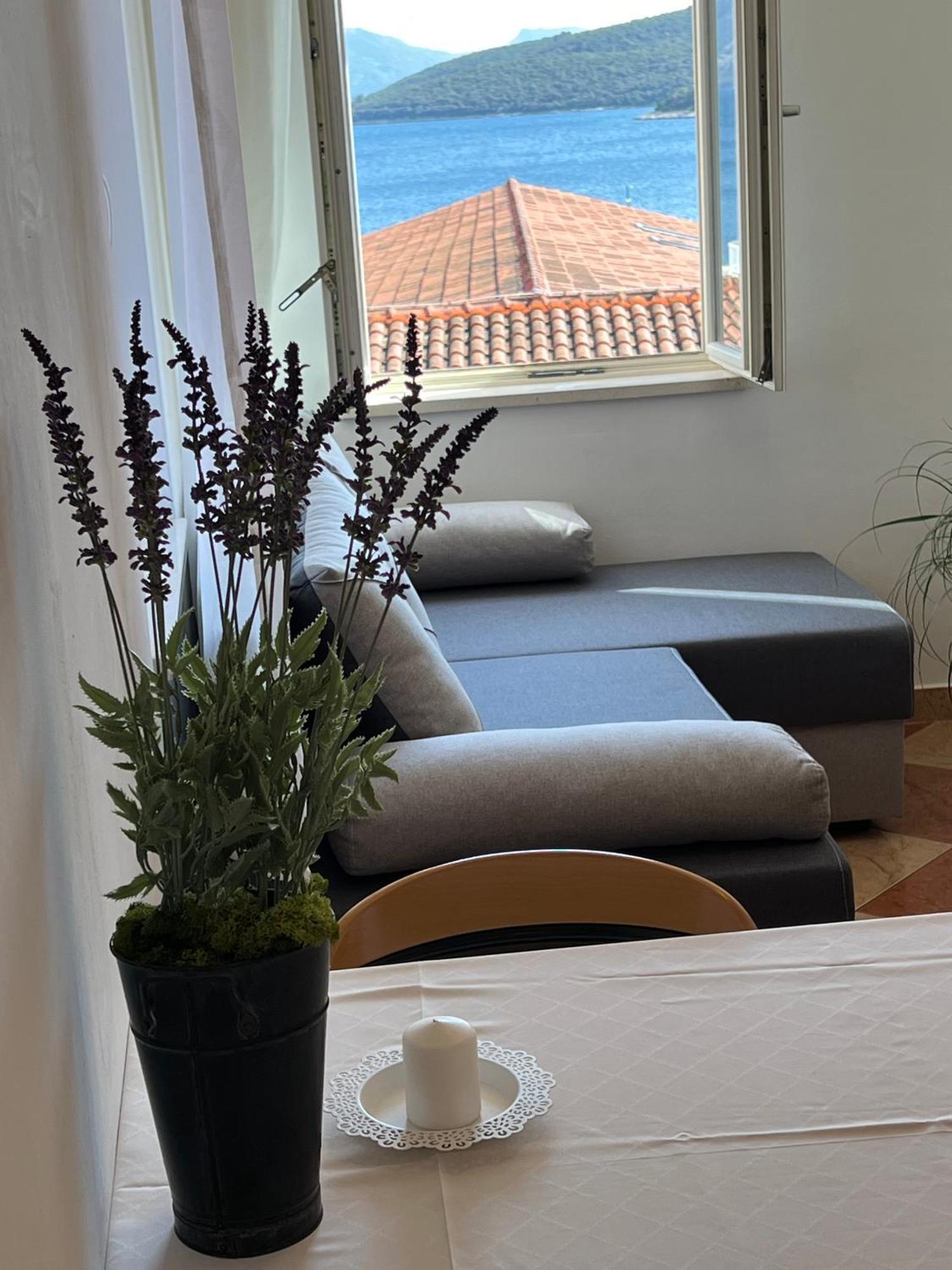 Apartments And Rooms Katija & Egon Korčula Екстериор снимка
