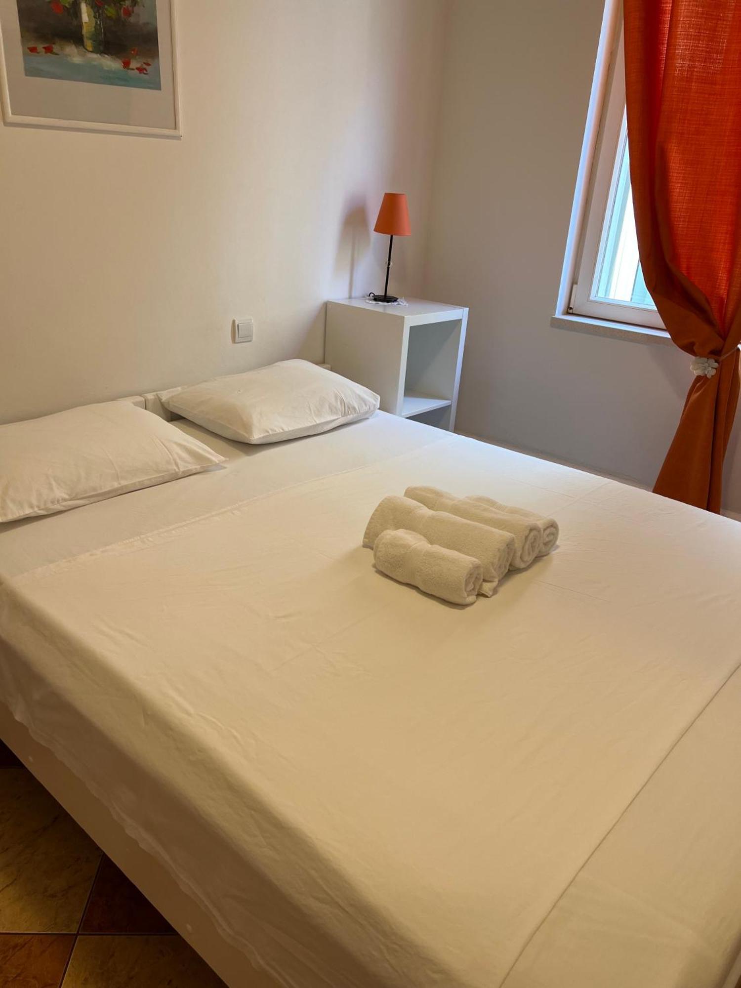 Apartments And Rooms Katija & Egon Korčula Екстериор снимка